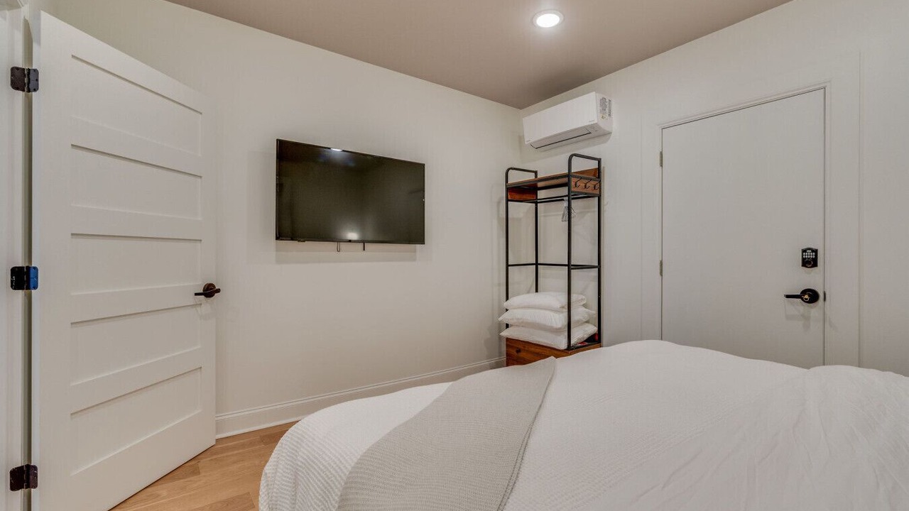 Photo of Bedroom in Elizabethton