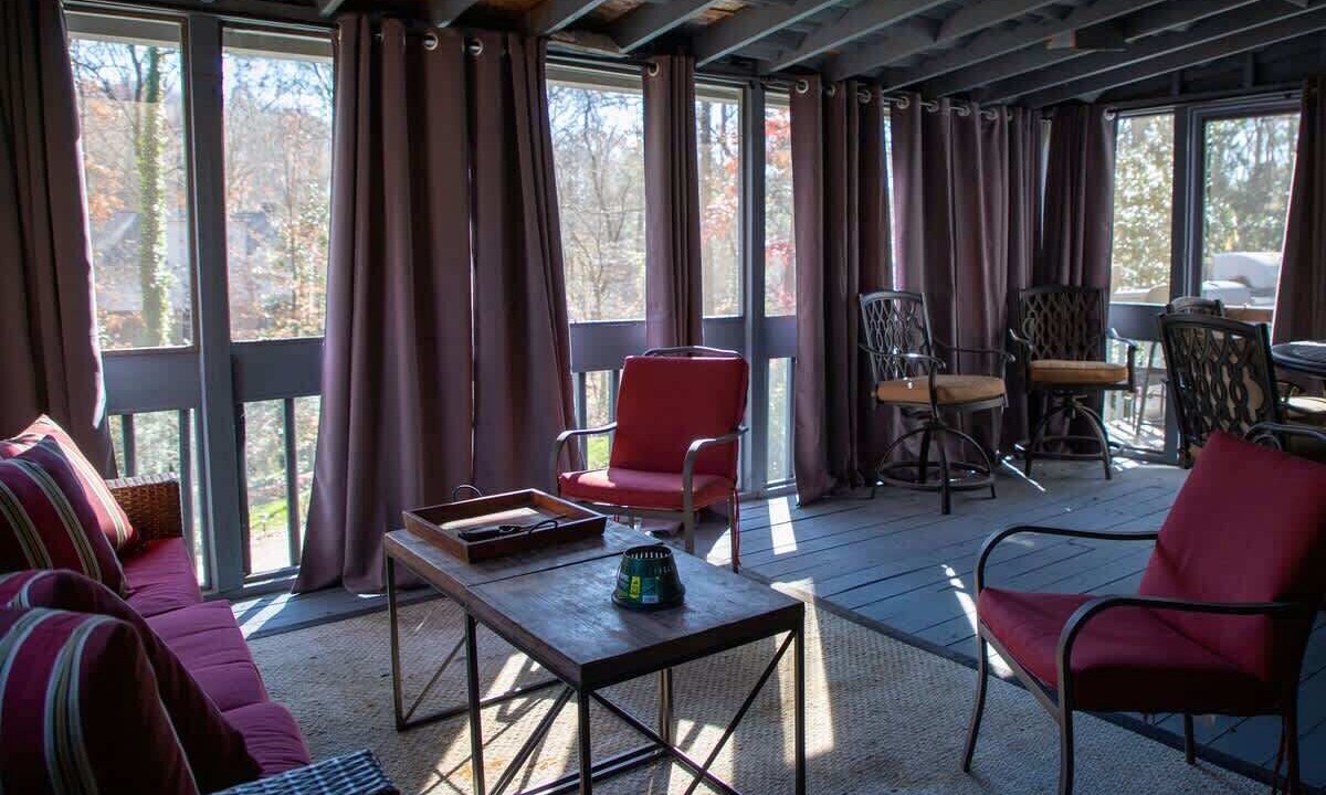 Photo of Livingroom in Roswell