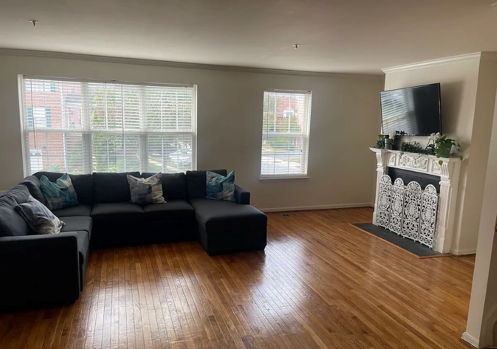 Photo of Livingroom in Owings Mills
