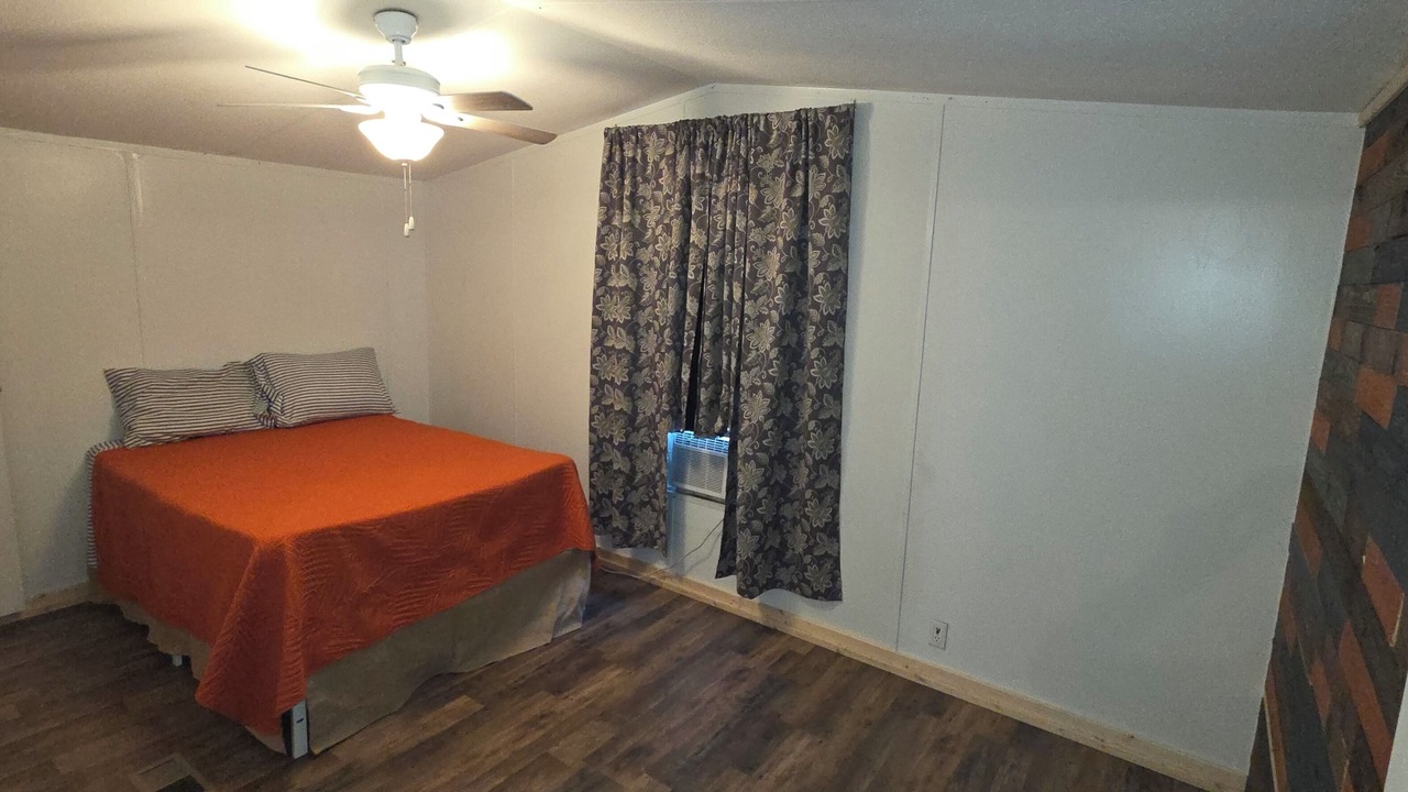 Photo of Bedroom in Hanceville