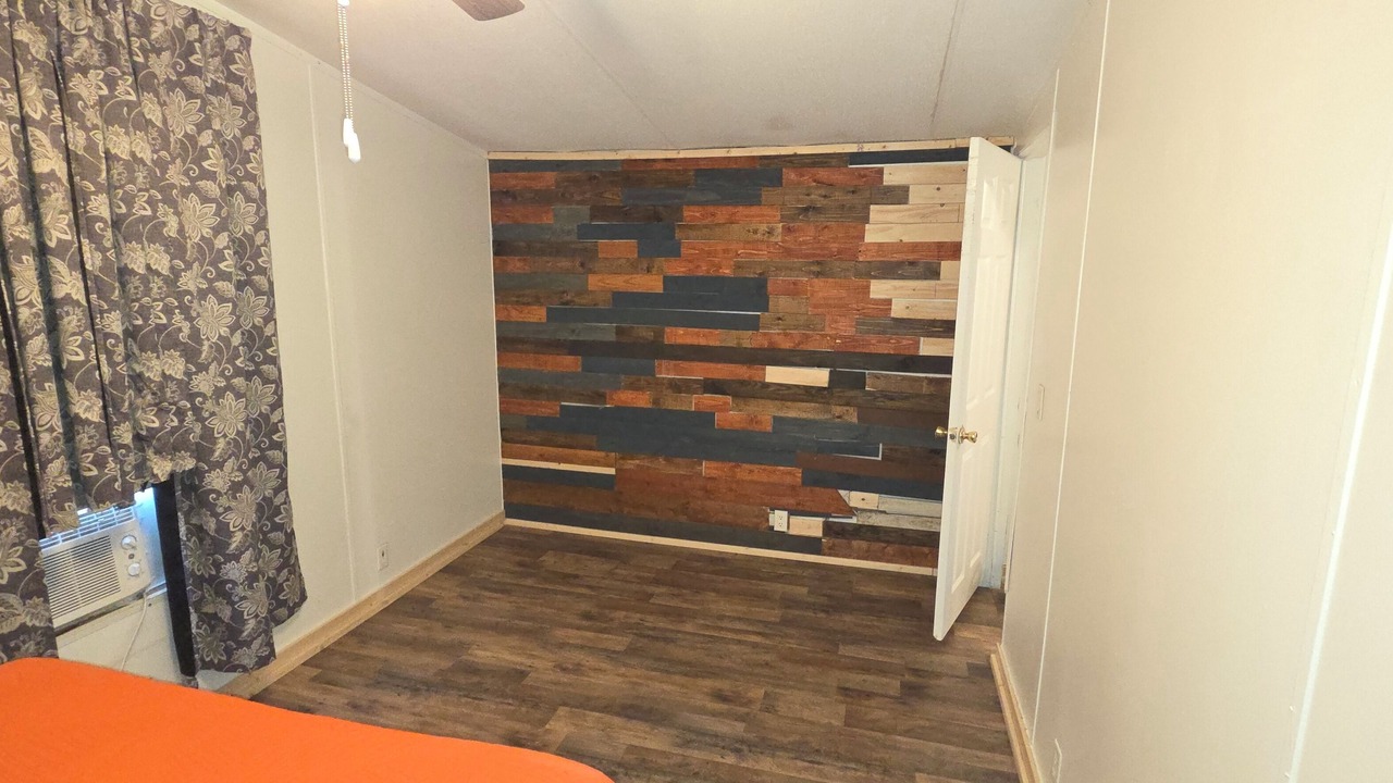 Photo of Bedroom in Hanceville
