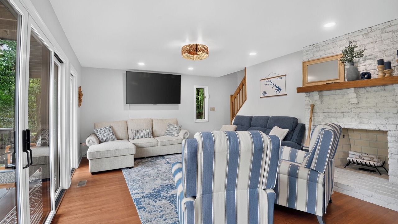 Photo of Livingroom in Bumpass