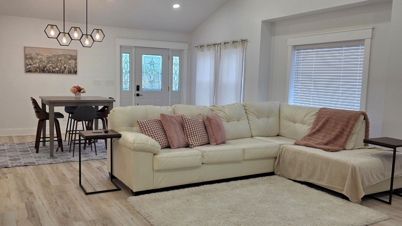 Photo of Livingroom in Ventura