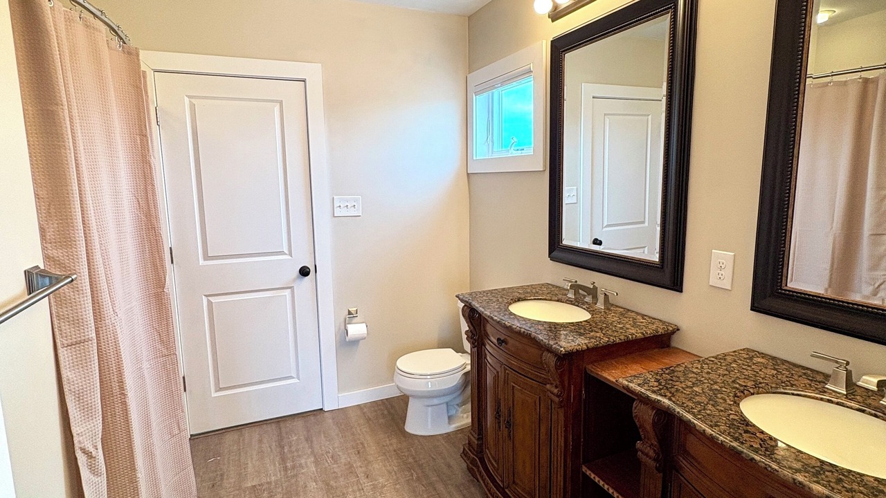 Photo of Bathroom in Beach Haven West
