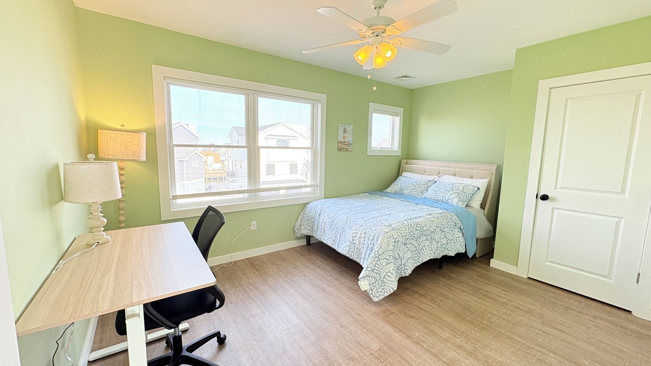 Photo of Bedroom in Beach Haven West
