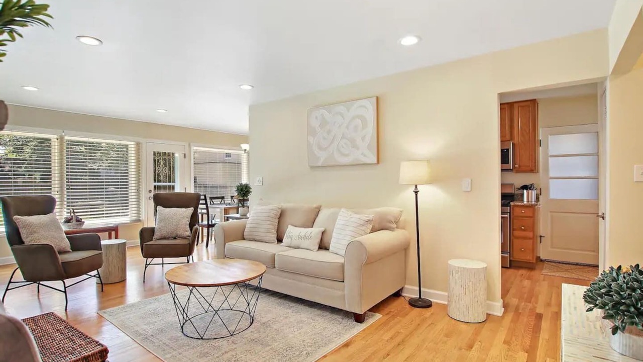 Photo of Livingroom in Libertyville