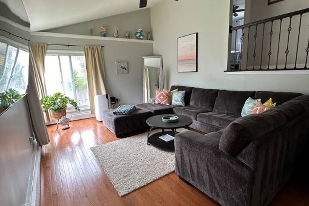 Photo of Livingroom in Neptune City