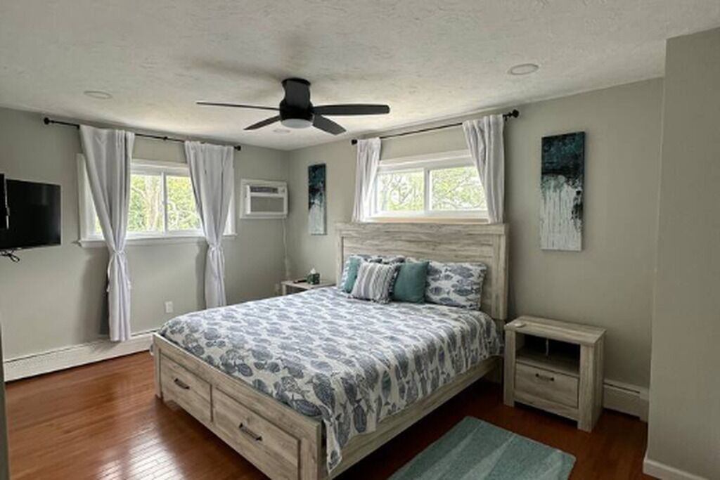 Photo of Bedroom in Neptune City