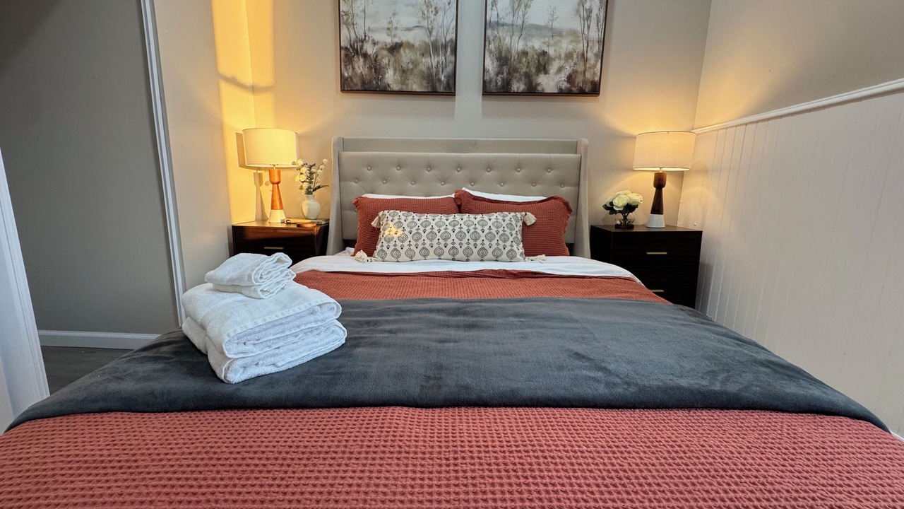 Photo of Bedroom in Deepwater