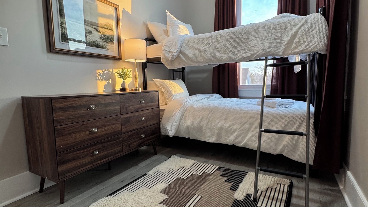 Photo of Bedroom in Deepwater