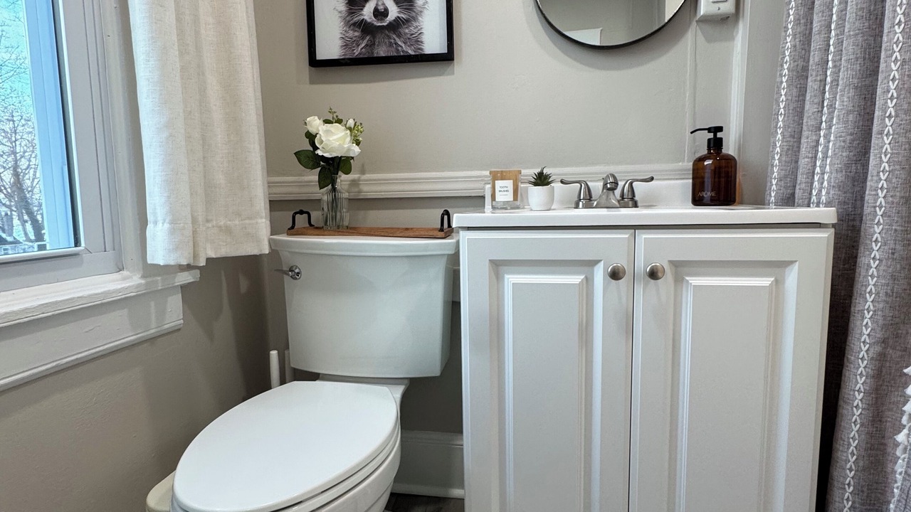 Photo of Bathroom in Deepwater