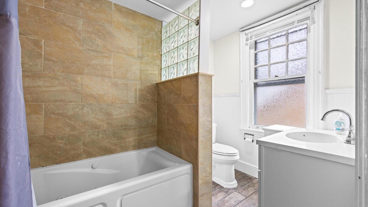 Photo of Bathroom in Cape May - Wildwood