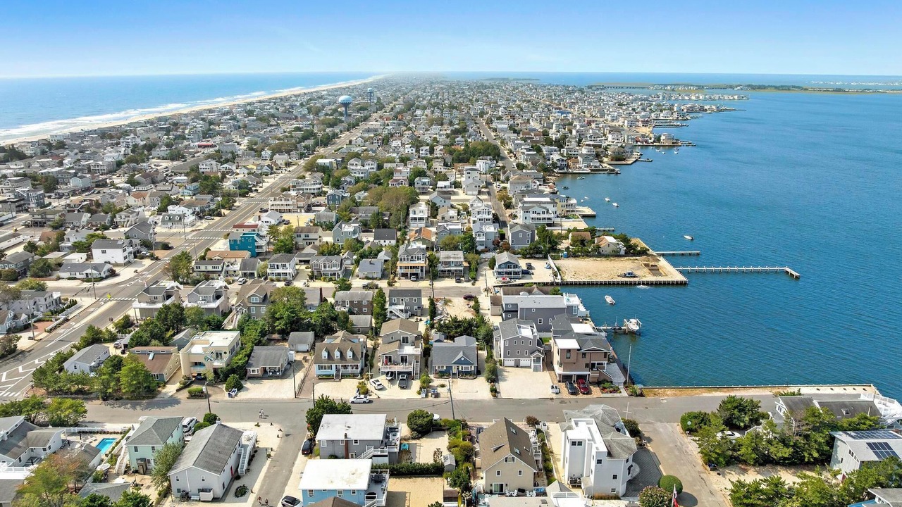 Photo of Others in Surf City
