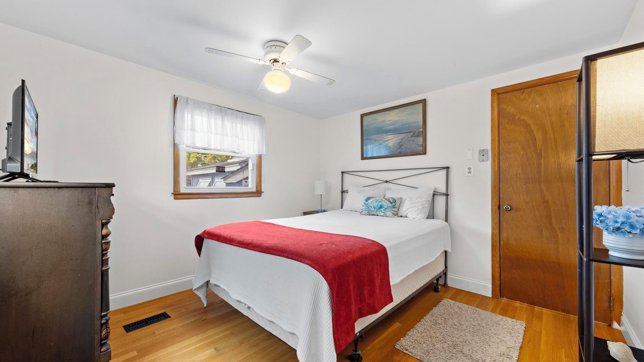 Photo of Bedroom in Surf City