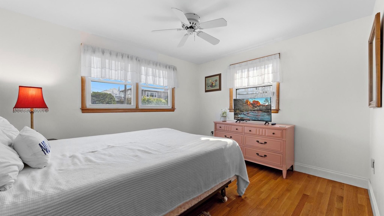 Photo of Bedroom in Surf City