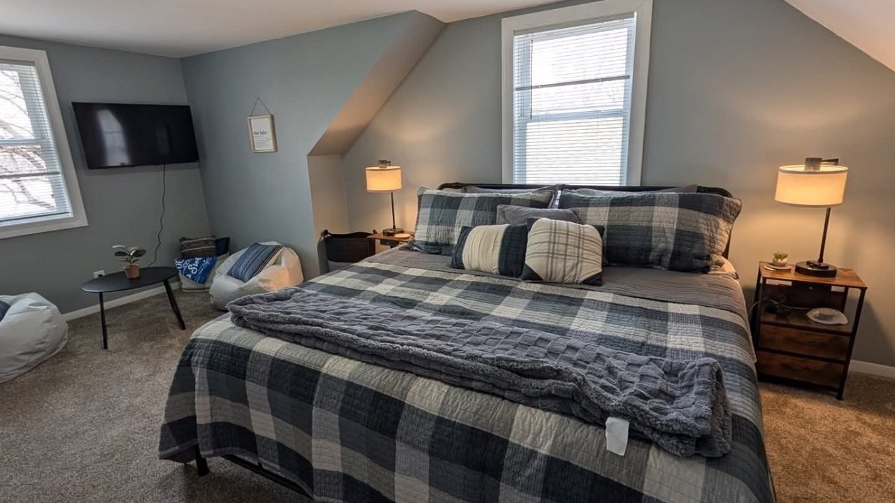 Photo of Bedroom in Clear Lake