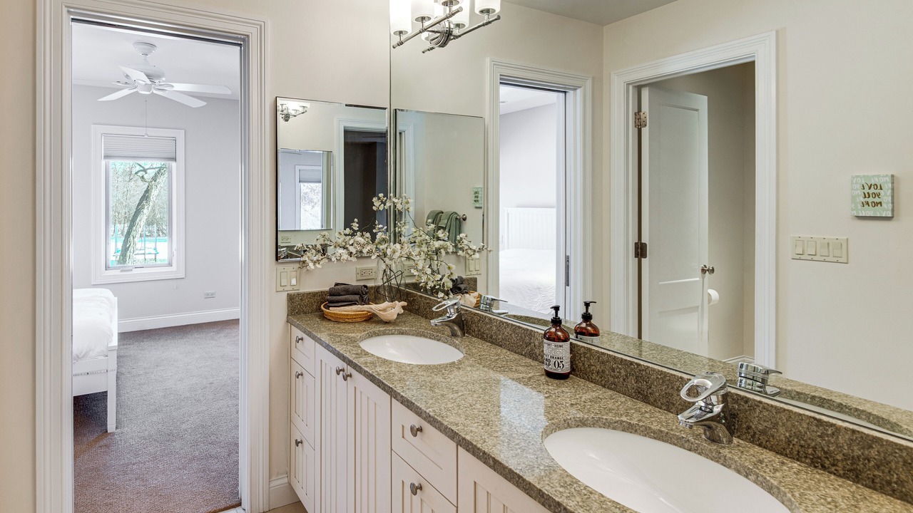 Photo of Bathroom in Northbrook
