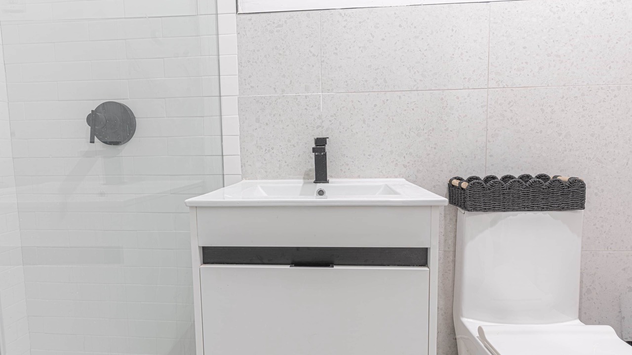 Photo of Bathroom in Bushwick