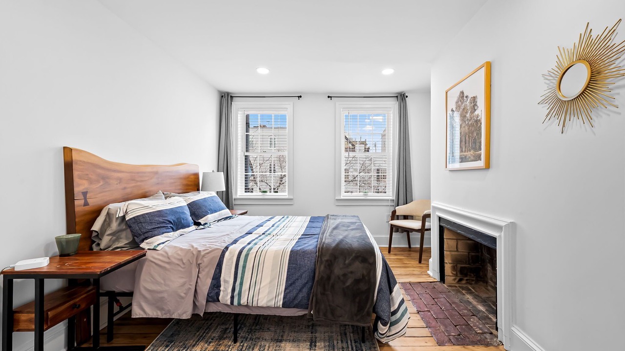 Photo of Bedroom in Inner Harbor