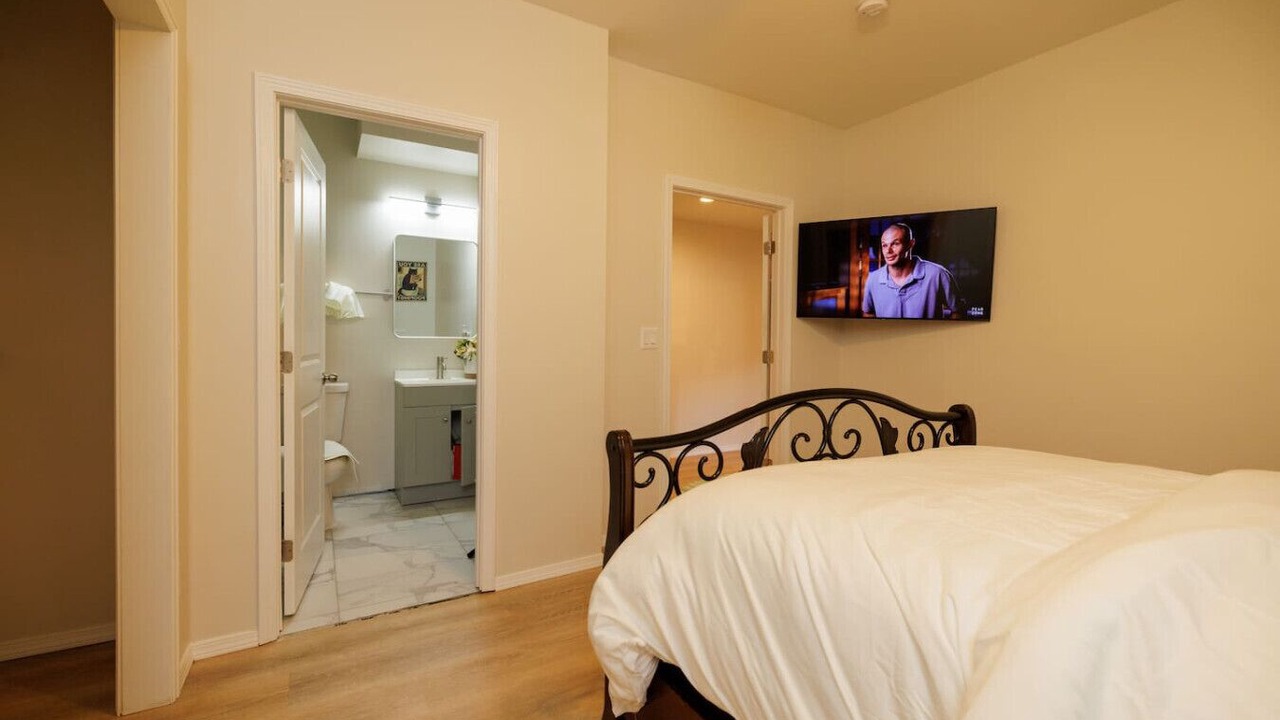 Photo of Bedroom in Acworth