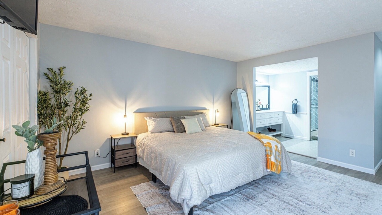 Photo of Bedroom in Knoxville