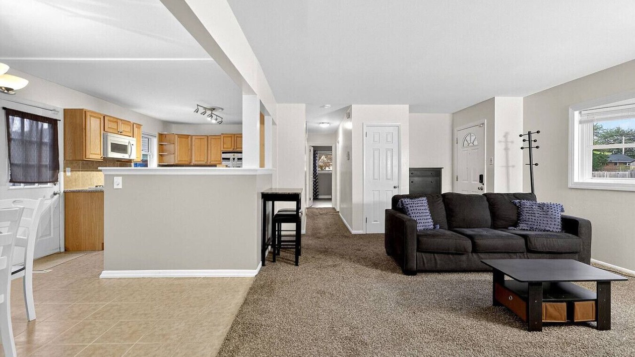Photo of Livingroom in Newark