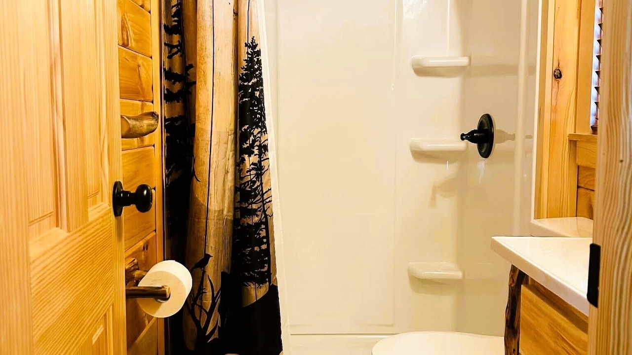 Photo of Bathroom in Frank