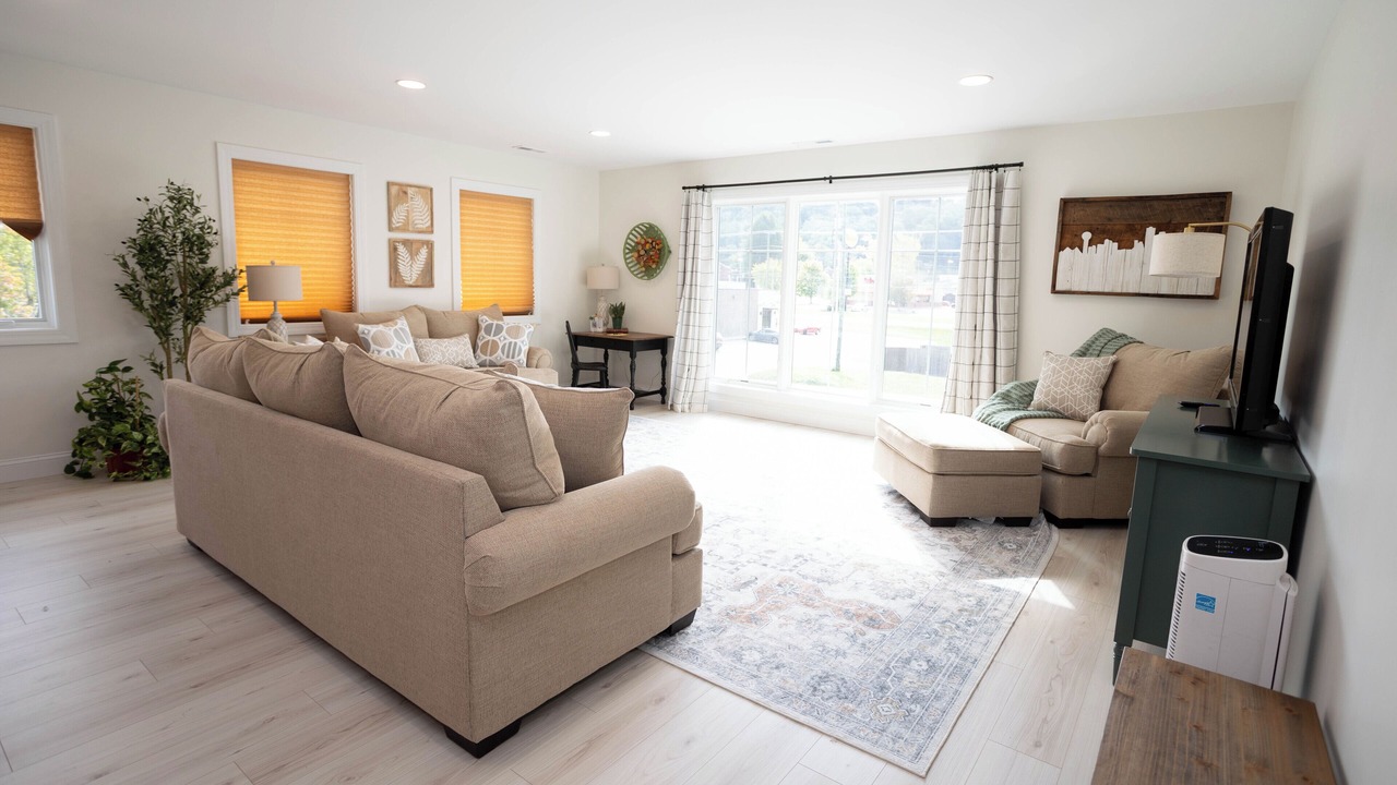 Photo of Livingroom in Karns
