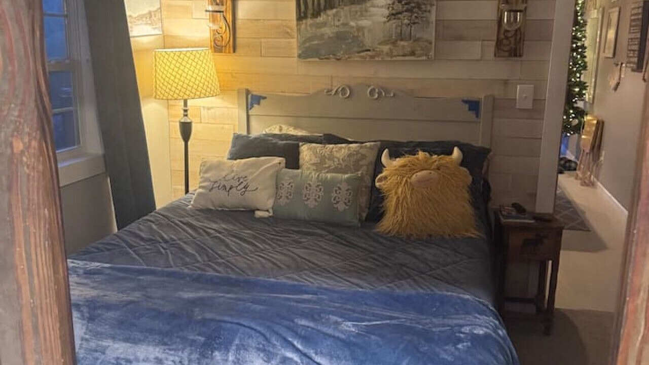 Photo of Bedroom in Madisonville