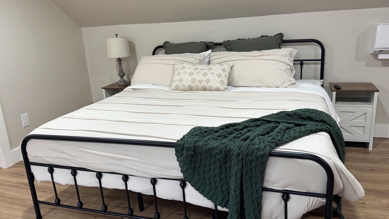 Photo of Bedroom in Butler