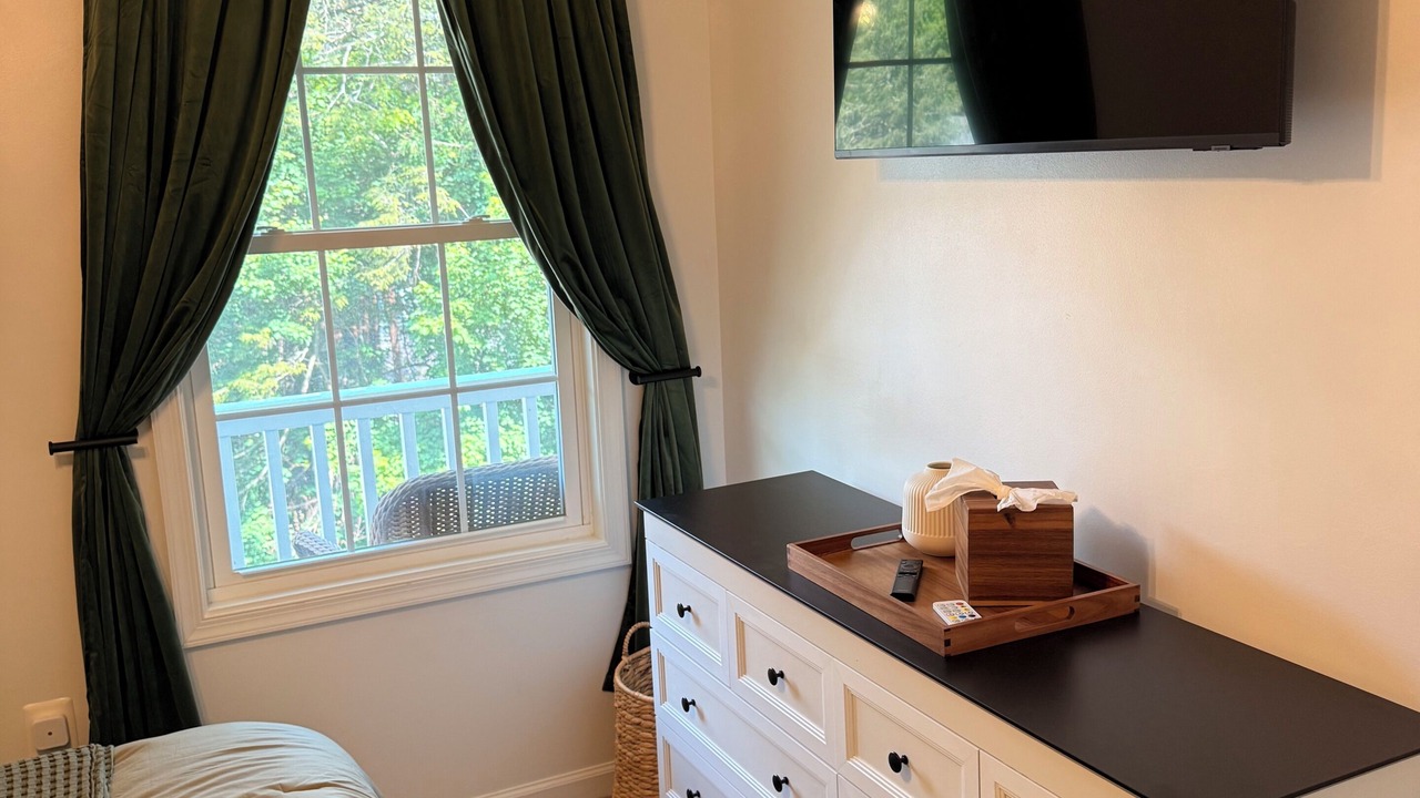 Photo of Bedroom in Glen Rock
