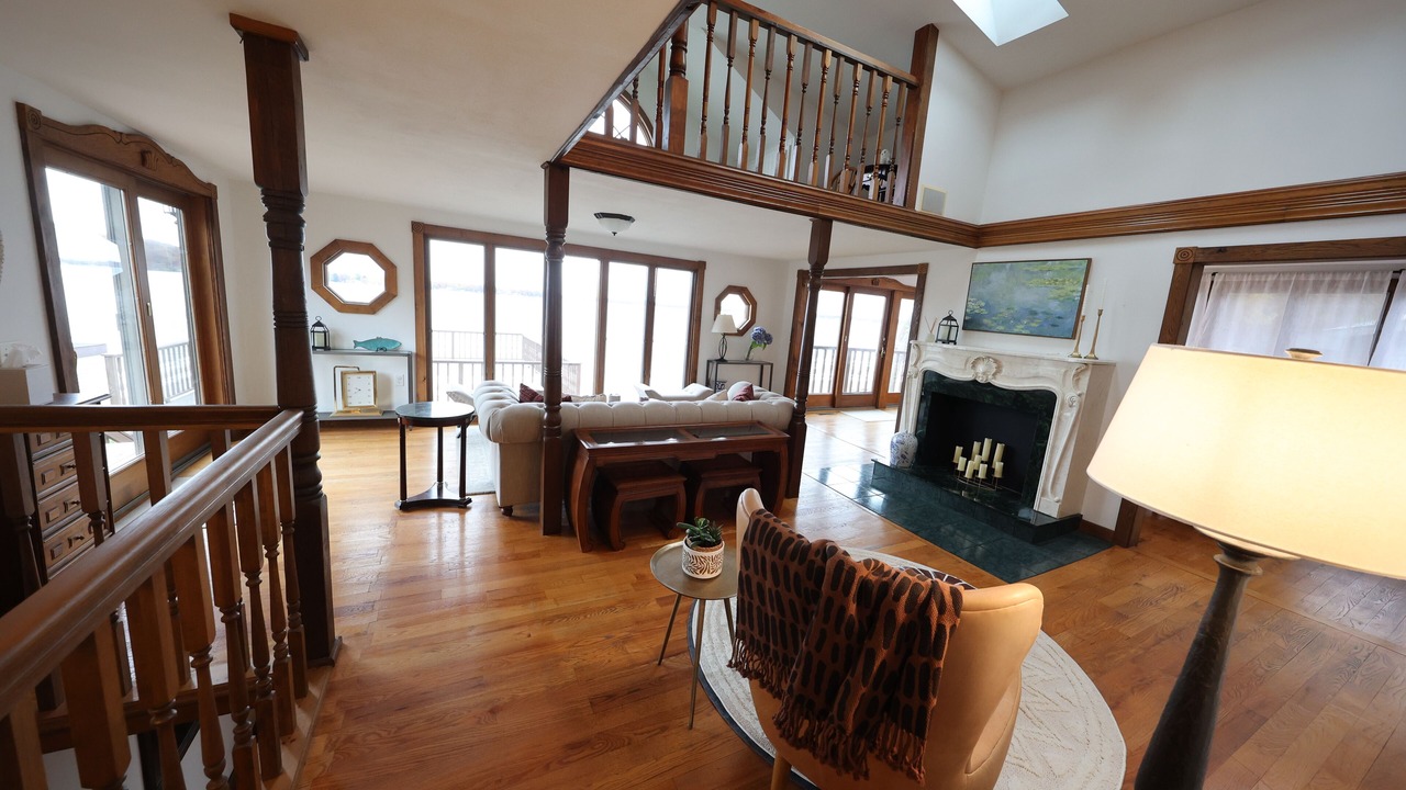 Photo of Livingroom in Stoughton