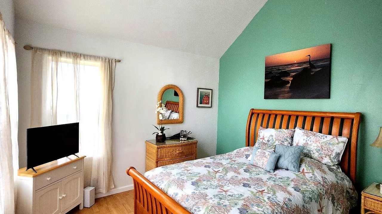 Photo of Bedroom in Long Neck