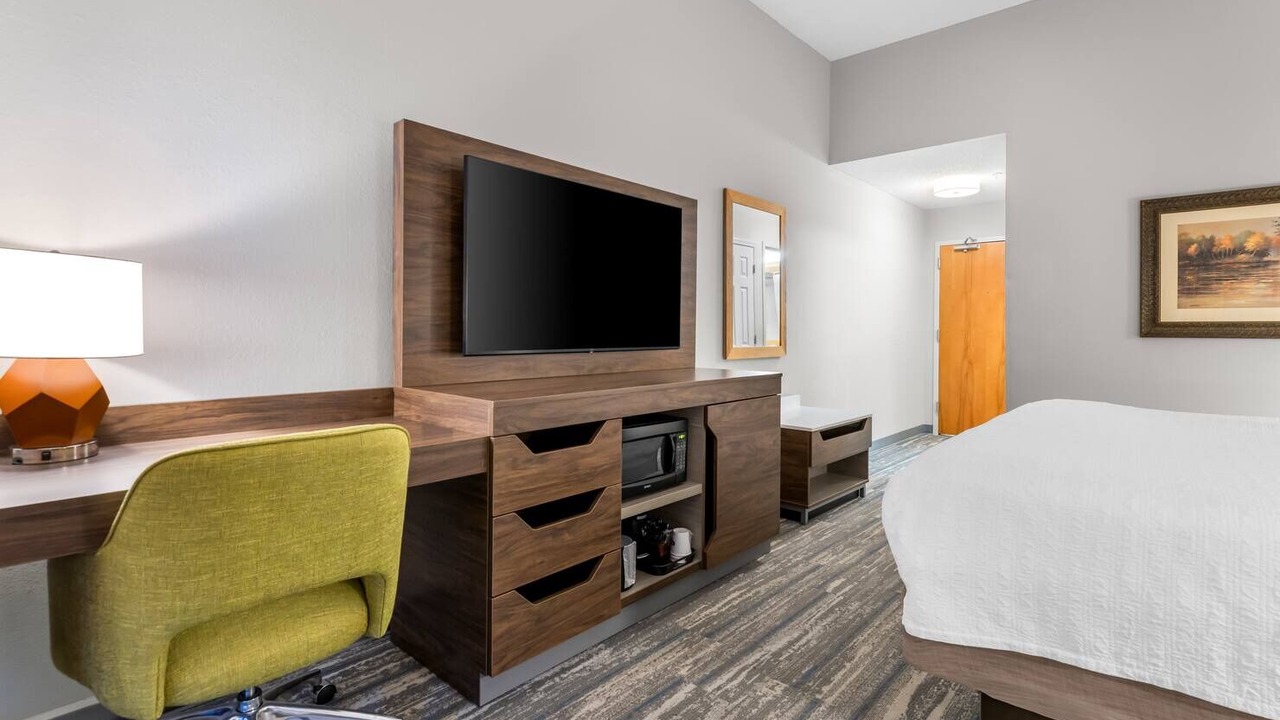 Photo of Bedroom in Guntersville