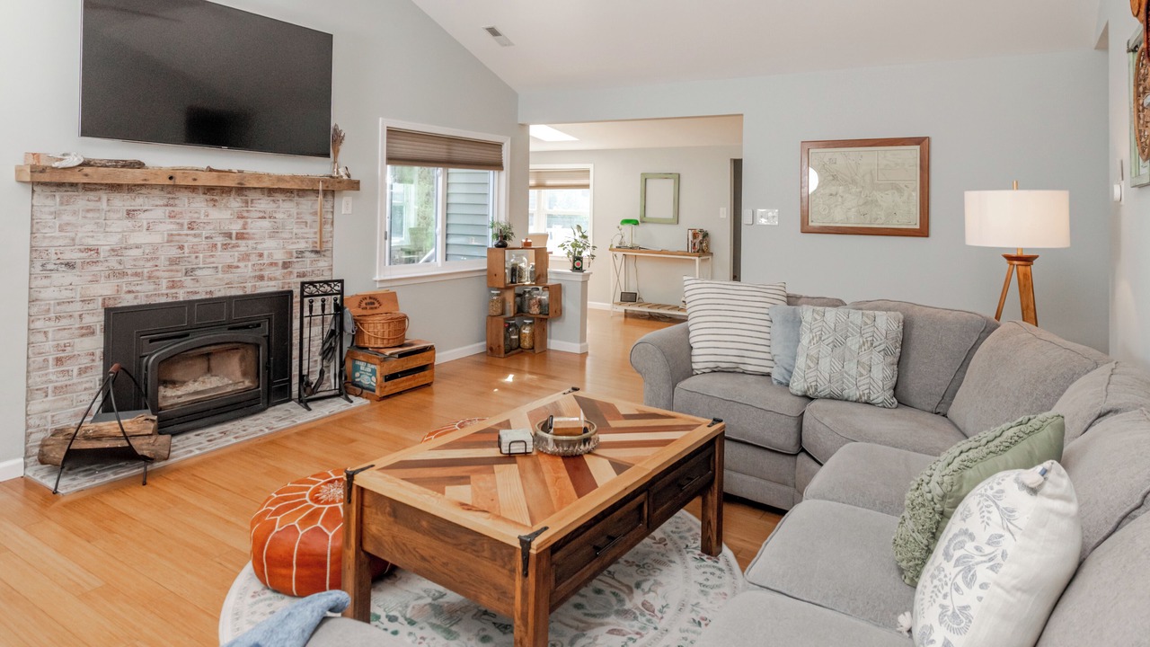 Photo of Livingroom in Elwood