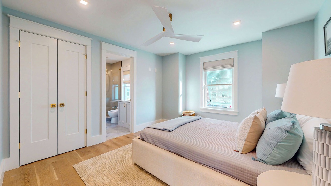 Photo of Bedroom in Stone Harbor