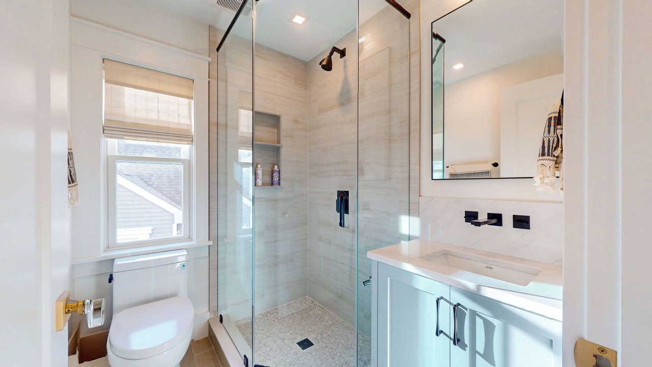 Photo of Bathroom in Stone Harbor