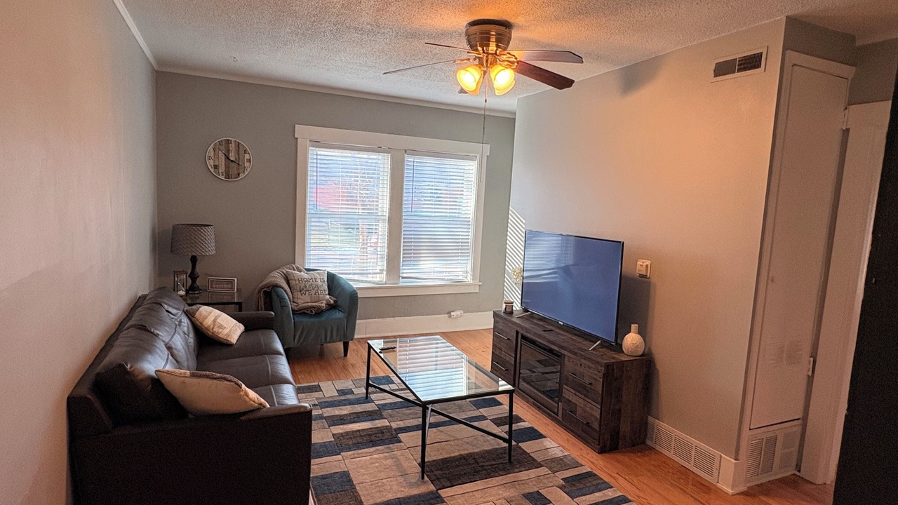 Photo of Livingroom in Downtown Des Moines