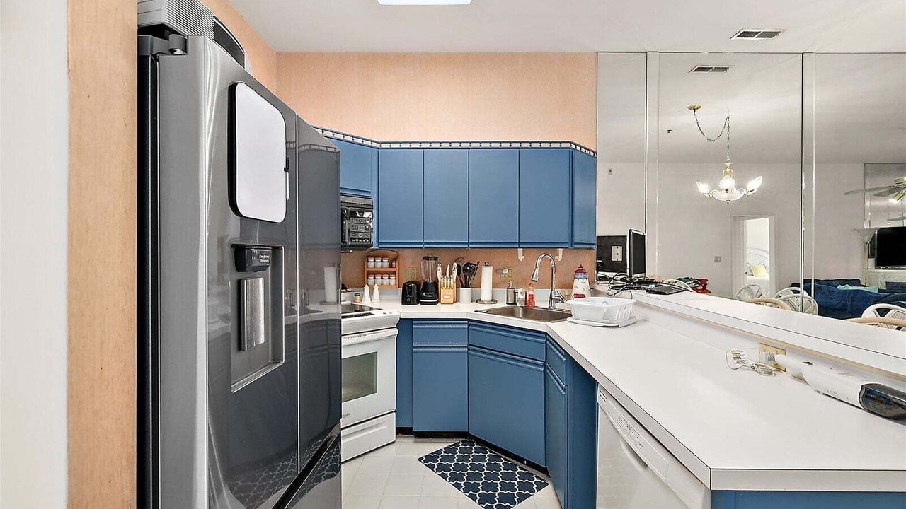 Photo of Kitchen in Heron Harbour Isle
