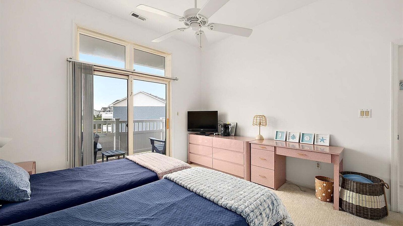 Photo of Bedroom in Heron Harbour Isle