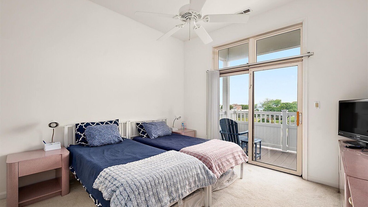 Photo of Bedroom in Heron Harbour Isle