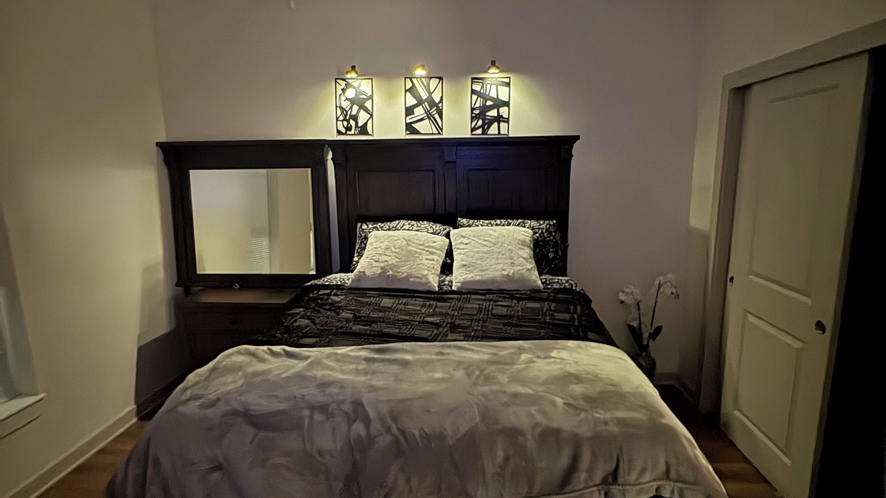 Photo of Bedroom in Downtown Baltimore