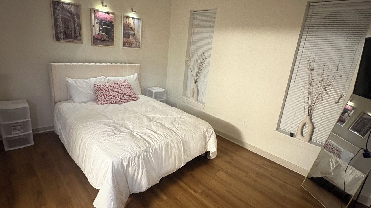 Photo of Bedroom in Downtown Baltimore