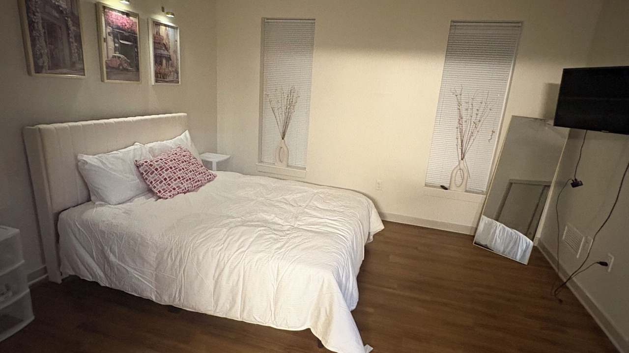 Photo of Bedroom in Downtown Baltimore