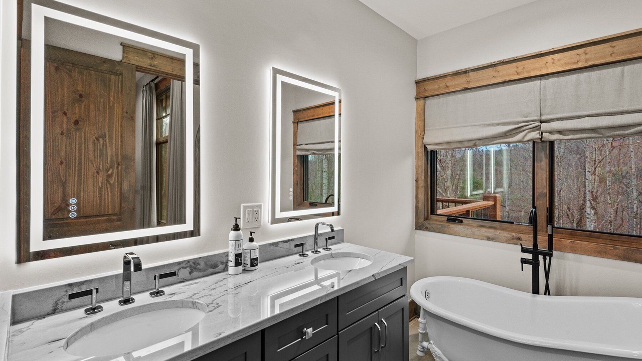 Photo of Bathroom in Butler