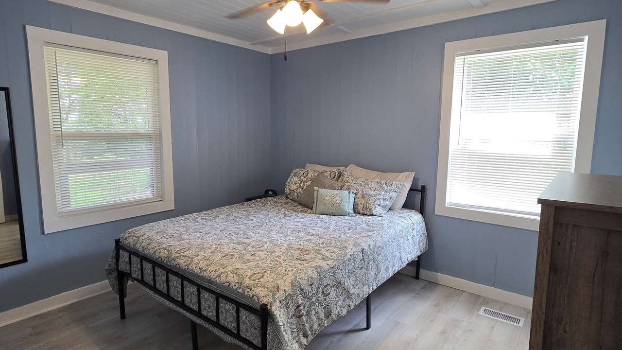 Photo of Bedroom in Newell