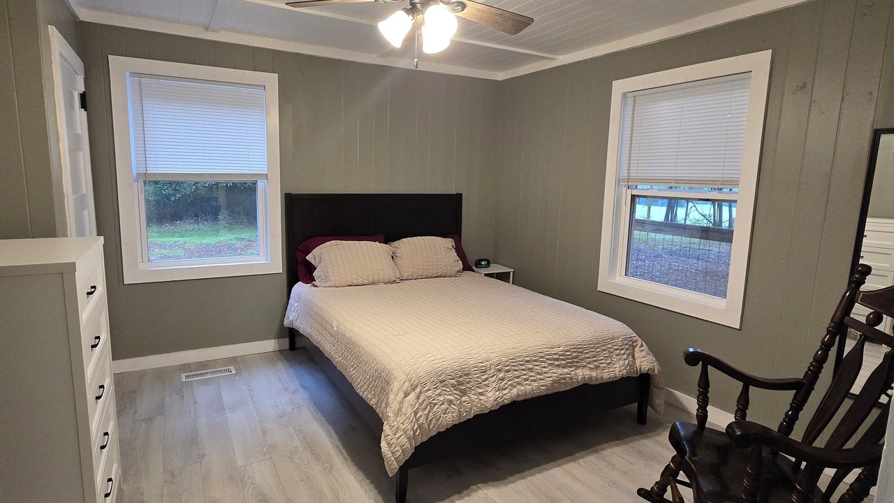 Photo of Bedroom in Newell