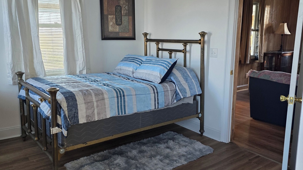 Photo of Bedroom in Engelhard