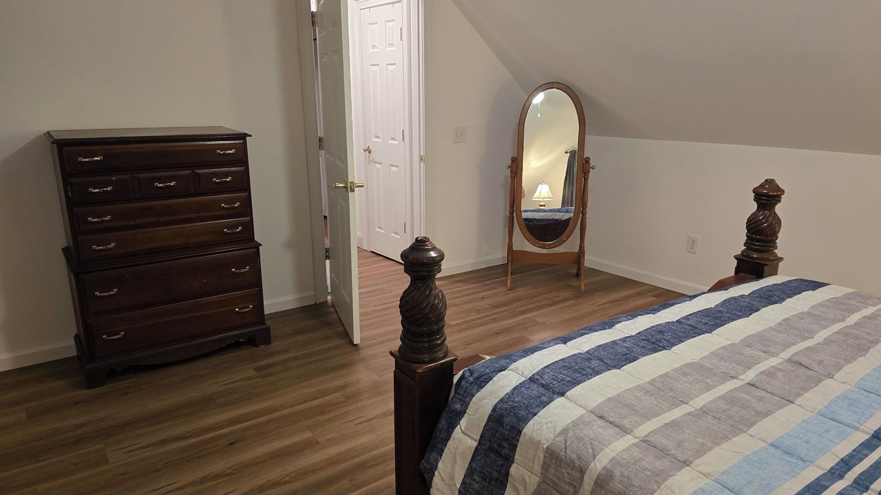 Photo of Bedroom in Engelhard