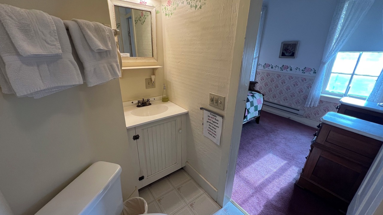 Photo of Bathroom in Bentonsport